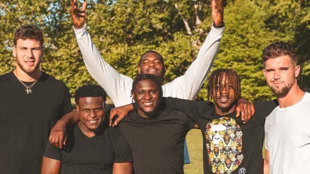 AJ Barner, Shaun Shivers, Matthew Bedford, Tiawan Mullen, D.J. Matthews, Jack Tuttle